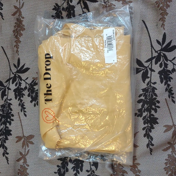 TRADED! 🥳 Beautiful Mustard Wrap Dress - Picture 3 of 5